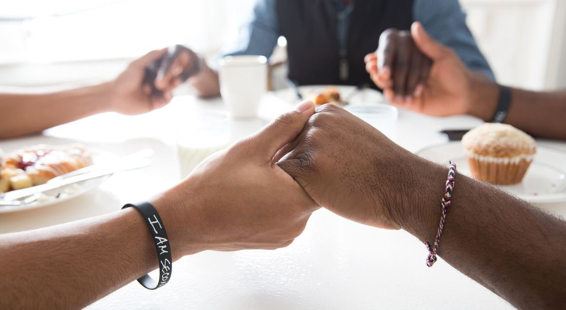 Article Hands