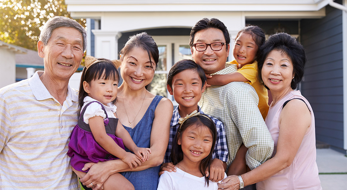 I S Multigenerational Asian Family