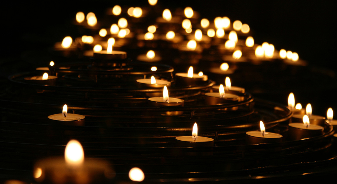 Stock group of lit candles 72px
